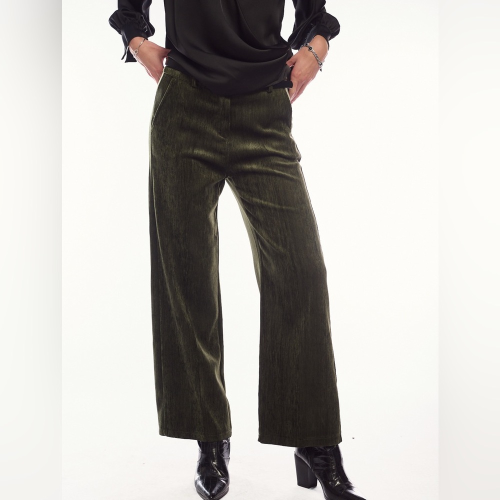 Universal Thread Dark Green Straight-Leg Pants